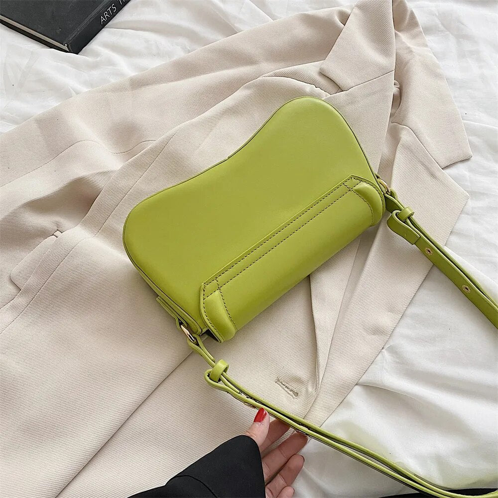 Wavy Shoulder Bag – Isadora