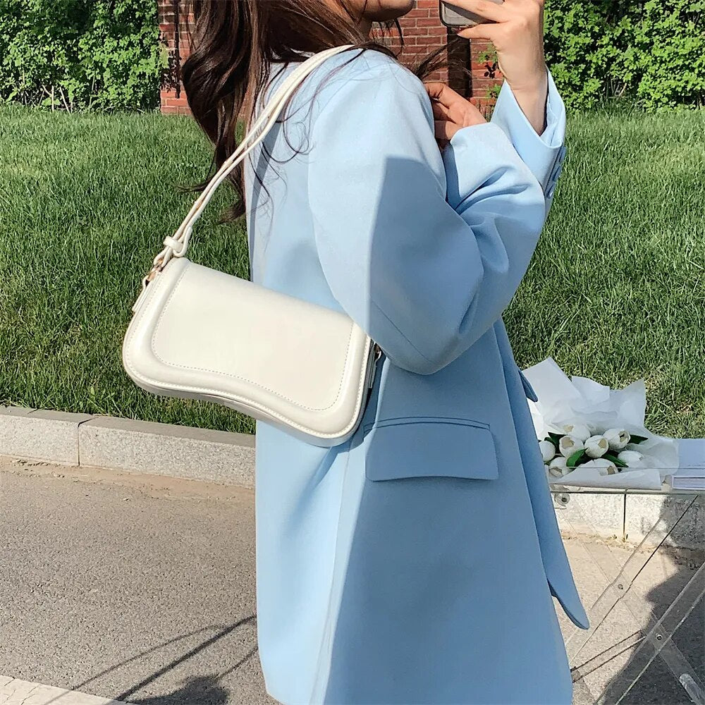 Wavy Shoulder Bag – Isadora