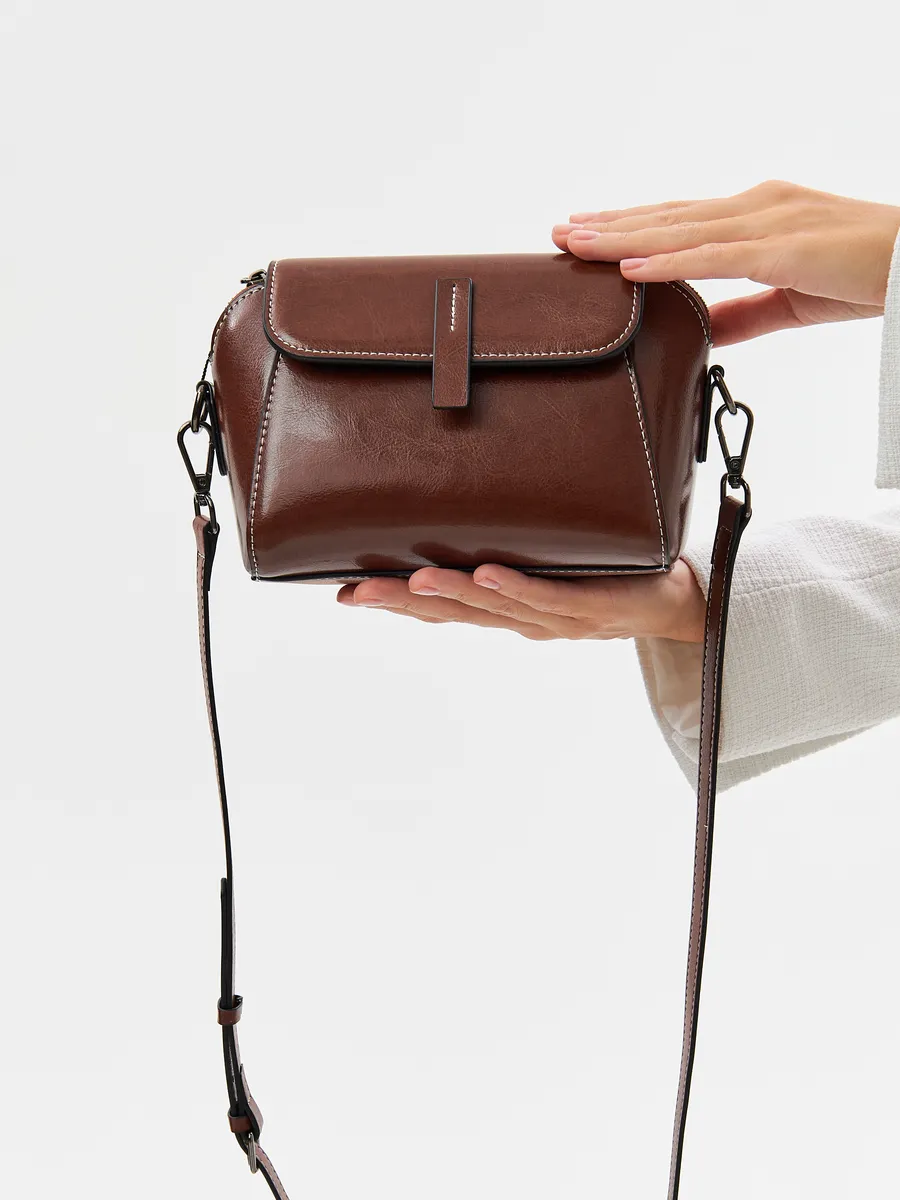 Genuine Leather Small Crossbody Bag – Daisy